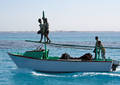 Pêcheurs en équilibre - au large d'Hurghada (2007)